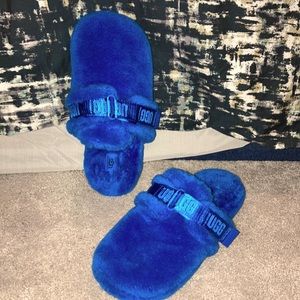 Selling UGG slides